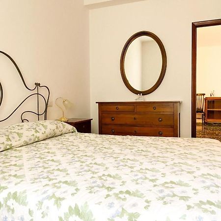 A Casa Di Mario Apartment เวอนาซซา ภายนอก รูปภาพ