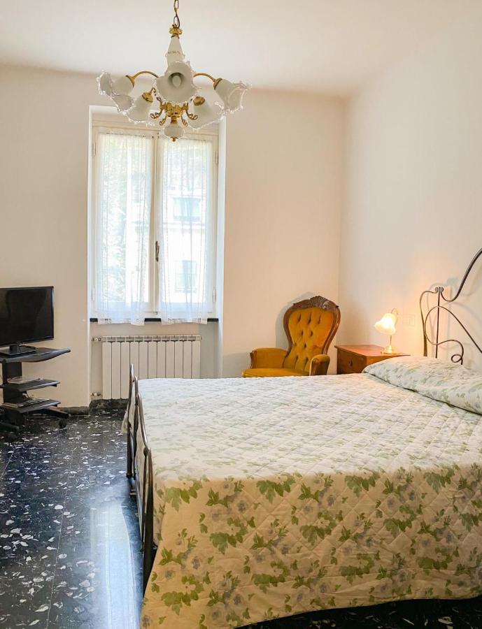 A Casa Di Mario Apartment เวอนาซซา ภายนอก รูปภาพ